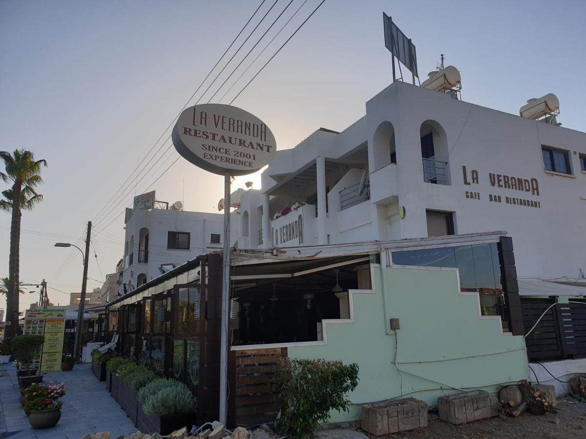 La Veranda Sea View Apartments Larnaca Ngoại thất bức ảnh