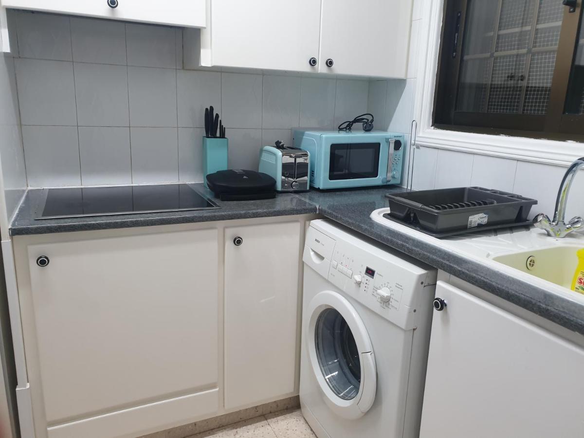 La Veranda Sea View Apartments Larnaca Ngoại thất bức ảnh