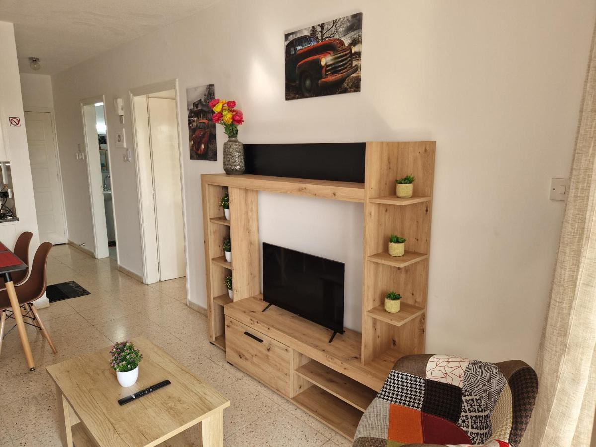 La Veranda Sea View Apartments Larnaca Ngoại thất bức ảnh